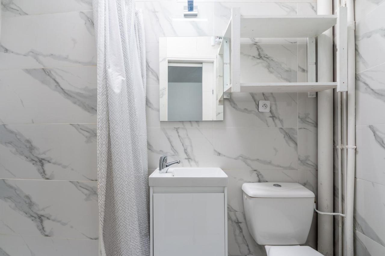 Appartement Metro Alexandre Dumas Parigi Esterno foto